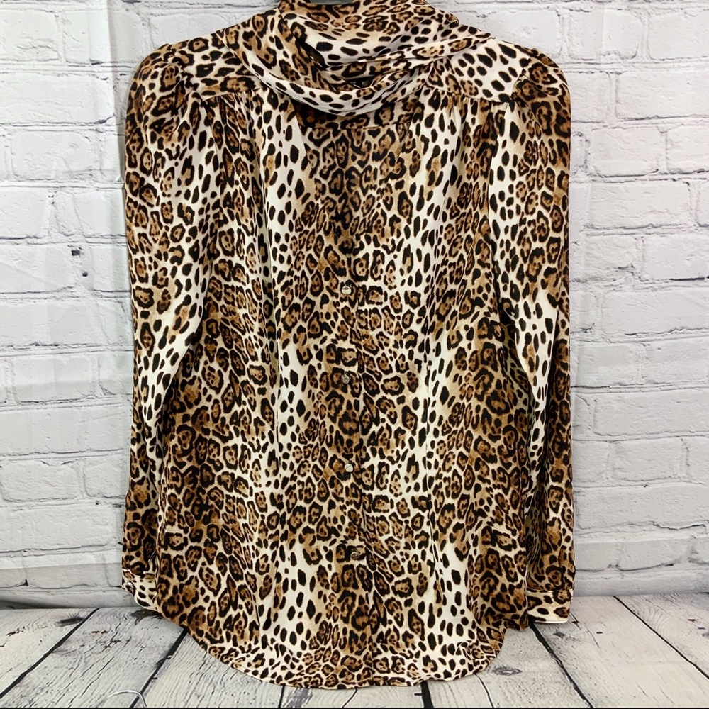 White House Black Market 3 Pc. Outfit.